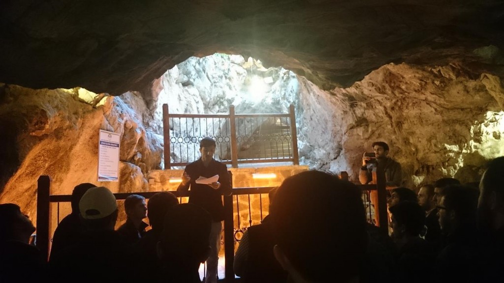 Ashab-ı-Kehf-MağarasıYedi-Uyurlar-Mersin-1024x576